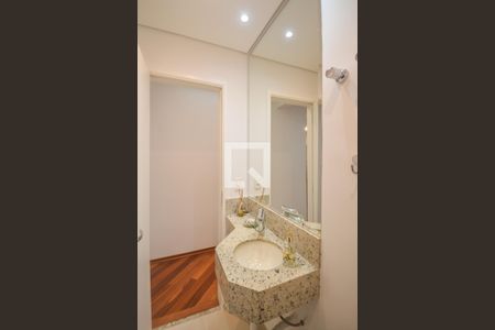 Lavabo de apartamento à venda com 3 quartos, 104m² em Vila Mussoline, São Bernardo do Campo