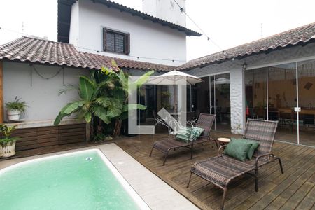 Área comum de casa à venda com 4 quartos, 262m² em Camaquã, Porto Alegre