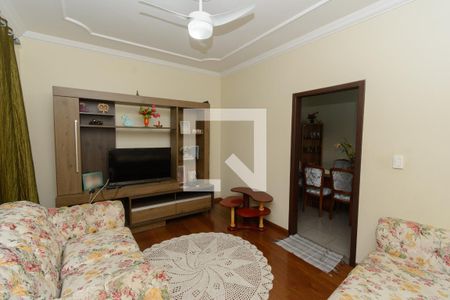 Casa 2 - Sala de casa à venda com 6 quartos, 500m² em Água Branca, Contagem