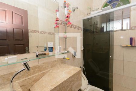 Casa 2 - Banheiro Social de casa à venda com 6 quartos, 500m² em Água Branca, Contagem