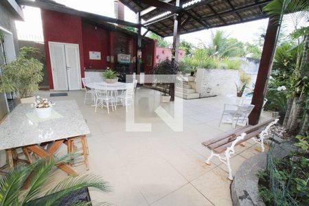 Casa à venda com 5 quartos, 320m² em Jardim Guanabara, Rio de Janeiro
