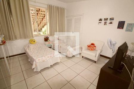 Casa à venda com 5 quartos, 320m² em Jardim Guanabara, Rio de Janeiro