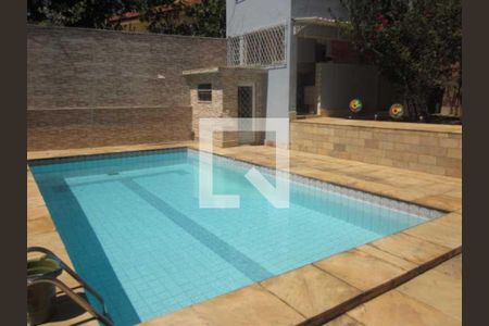 Casa à venda com 3 quartos, 254m² em Jardim Guanabara, Rio de Janeiro