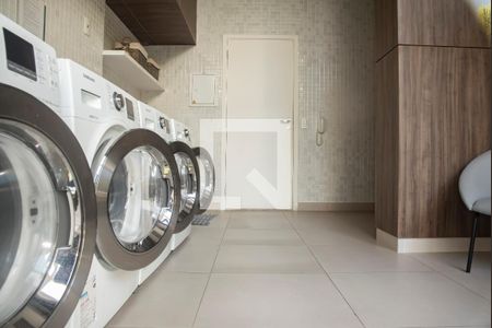 Área comum - Lavanderia de apartamento para alugar com 2 quartos, 68m² em Mirandópolis, São Paulo