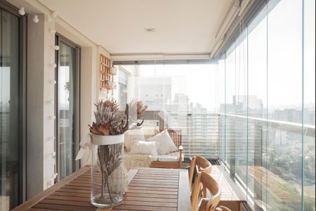 Varanda gourmet de apartamento para alugar com 2 quartos, 68m² em Mirandópolis, São Paulo