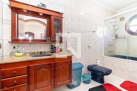 Banheiro da Suíte de casa à venda com 4 quartos, 150m² em Parque Cruzeiro do Sul, São Paulo