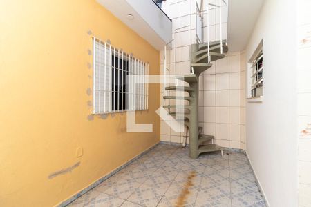 Quintal de casa à venda com 4 quartos, 150m² em Parque Cruzeiro do Sul, São Paulo