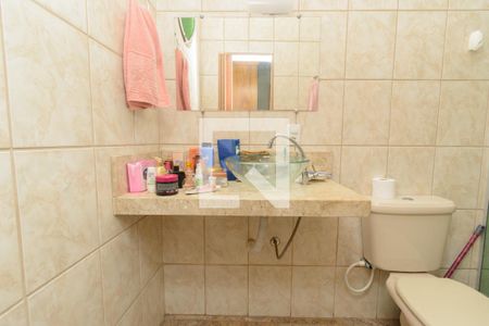 Banheiro da Suíte de casa à venda com 4 quartos, 180m² em Milionários, Belo Horizonte