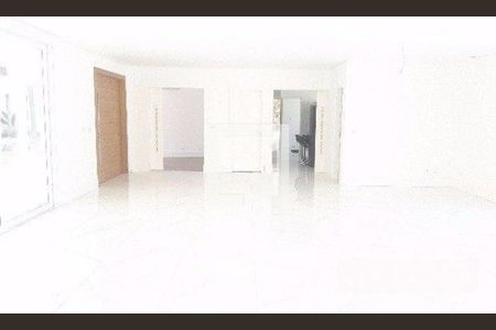 Casa à venda com 4 quartos, 630m² em Jardim Marajoara, São Paulo