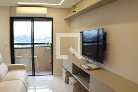 Sala de TV de apartamento à venda com 3 quartos, 87m² em Empresarial 18 do Forte, Barueri