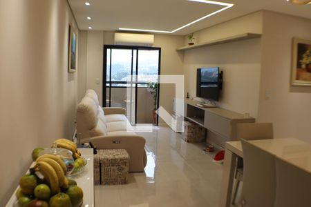 Sala de TV de apartamento à venda com 3 quartos, 87m² em Empresarial 18 do Forte, Barueri