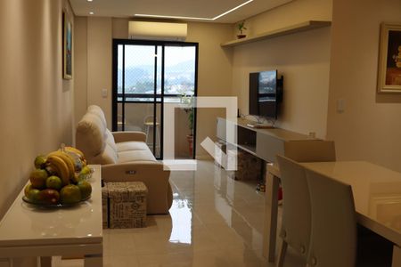 Sala de TV de apartamento à venda com 3 quartos, 87m² em Empresarial 18 do Forte, Barueri