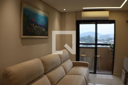 Sala de TV de apartamento à venda com 3 quartos, 87m² em Empresarial 18 do Forte, Barueri