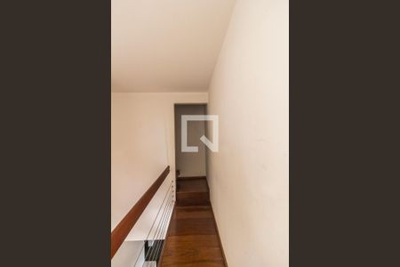 Casa de condomínio à venda com 340m², 3 quartos e 2 vagas Casa de condomínio à venda com 340m², 3 quartos e 2 vagasCorredor