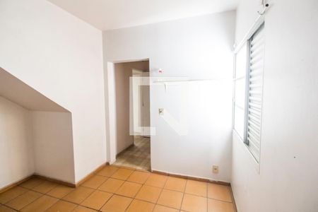 Casa de condomínio à venda com 340m², 3 quartos e 2 vagas Casa de condomínio à venda com 340m², 3 quartos e 2 vagasQuarto de Serviço