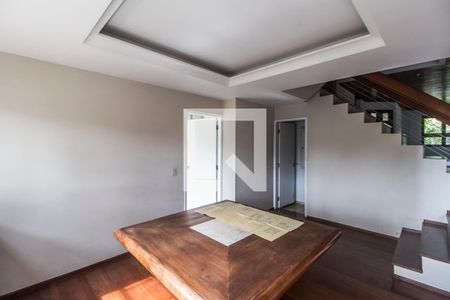 Casa de condomínio à venda com 340m², 3 quartos e 2 vagas Casa de condomínio à venda com 340m², 3 quartos e 2 vagasSala de Jantar