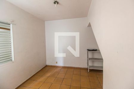 Casa de condomínio à venda com 340m², 3 quartos e 2 vagas Casa de condomínio à venda com 340m², 3 quartos e 2 vagasQuarto de Serviço