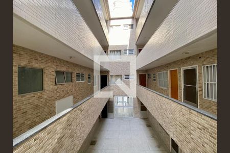 Fachada do bloco de apartamento para alugar com 2 quartos, 40m² em Guilhermina, Praia Grande