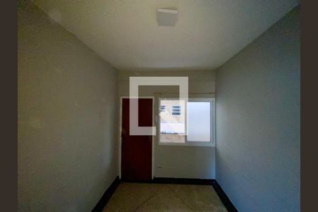 Sala de apartamento para alugar com 2 quartos, 40m² em Guilhermina, Praia Grande