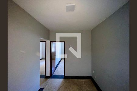 Sala de apartamento para alugar com 2 quartos, 40m² em Guilhermina, Praia Grande