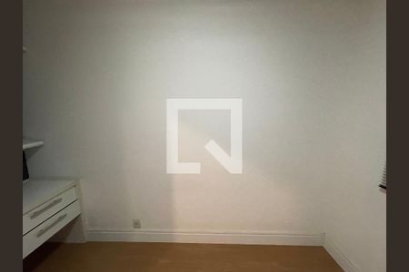 Apartamento para alugar com 107m², 4 quartos e 2 vagasQuarto 02