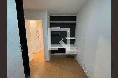 Apartamento para alugar com 107m², 4 quartos e 2 vagasQuarto 02