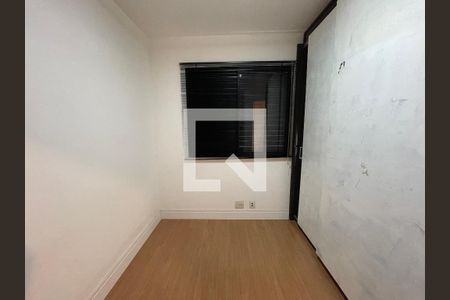 Apartamento para alugar com 107m², 4 quartos e 2 vagasQuarto 02