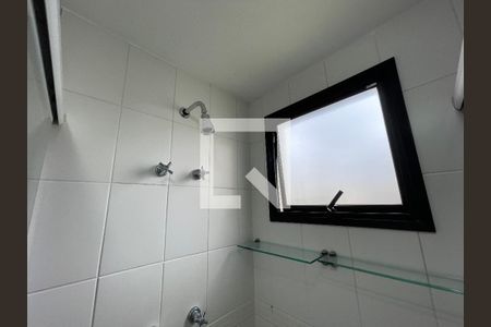 Apartamento para alugar com 107m², 4 quartos e 2 vagasBanheiro do Quarto 1