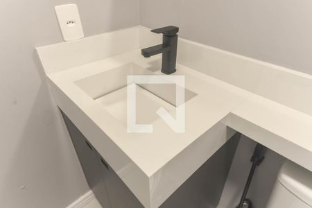 Banheiro de apartamento para alugar com 1 quarto, 26m² em Campo Belo, São Paulo