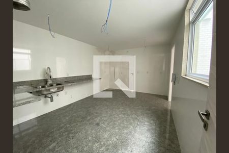 Apartamento à venda com 4 quartos, 319m² em Jardim Guanabara, Rio de Janeiro