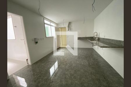 Apartamento à venda com 4 quartos, 319m² em Jardim Guanabara, Rio de Janeiro