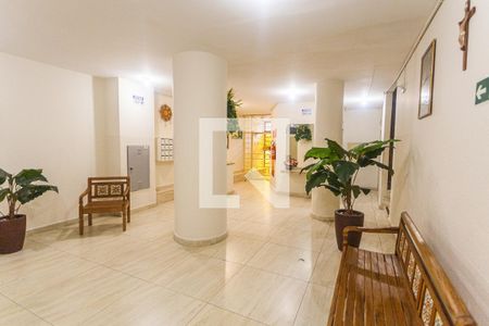 Hall de entrada de apartamento à venda com 3 quartos, 114m² em Centro, Belo Horizonte