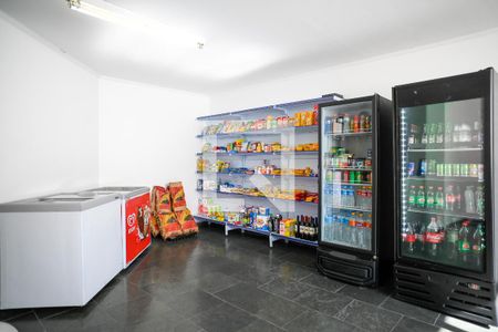 Mercadinho de apartamento para alugar com 3 quartos, 70m² em Vila Brasilio Machado, São Paulo