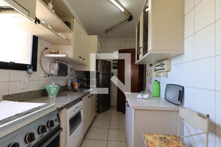 Cozinha de apartamento para alugar com 2 quartos, 107m² em Centro, Ribeirão Preto