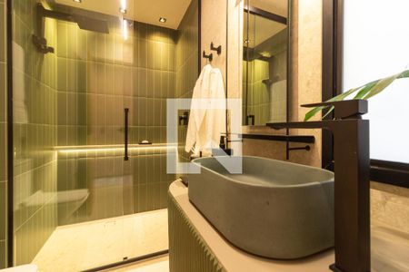 Banheiro de kitnet/studio à venda com 1 quarto, 27m² em Pinheiros, São Paulo