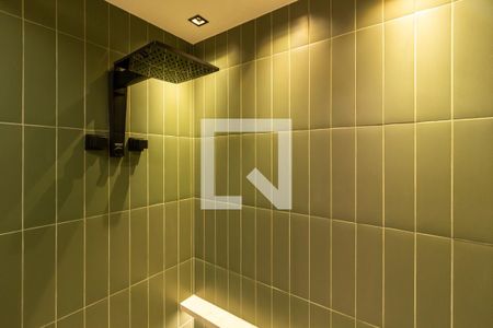 Banheiro de kitnet/studio à venda com 1 quarto, 27m² em Pinheiros, São Paulo