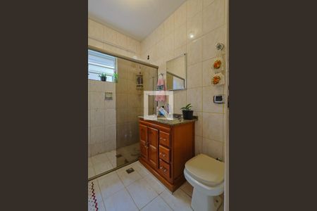 Banheiro de casa à venda com 3 quartos, 360m² em Santa Monica, Belo Horizonte