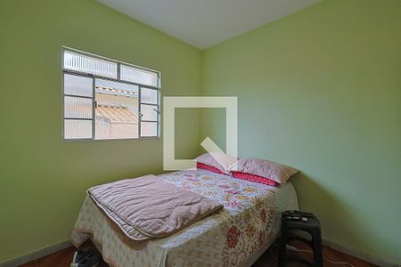 Quarto 2 de casa à venda com 3 quartos, 360m² em Santa Monica, Belo Horizonte