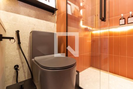 Banheiro de kitnet/studio à venda com 1 quarto, 27m² em Pinheiros, São Paulo