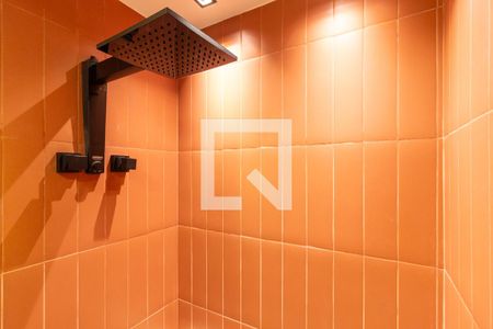 Banheiro de kitnet/studio à venda com 1 quarto, 27m² em Pinheiros, São Paulo