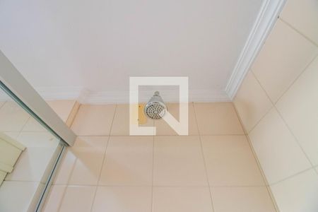 Banheiro de apartamento à venda com 1 quarto, 40m² em Petrópolis, Porto Alegre
