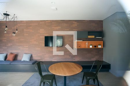 Apartamento para alugar com 63m², 2 quartos e 1 vagaÁrea comum - Salão de festas