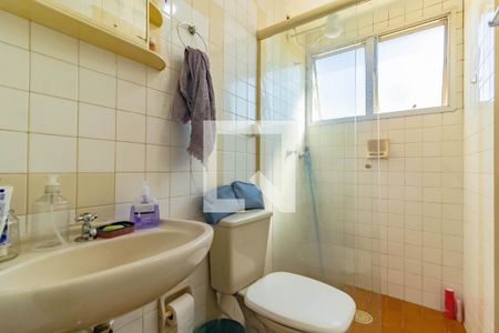 Banheiro social de apartamento à venda com 1 quarto, 46m² em Vila Paulista, São Paulo