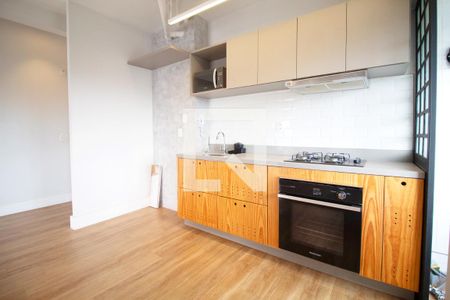Sala/Cozinha de apartamento à venda com 1 quarto, 95m² em Pinheiros, São Paulo