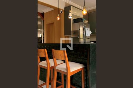 Casa à venda com 3 quartos, 208m² em Jardim Avelino, São Paulo