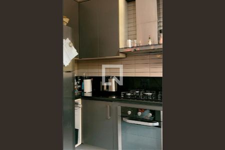 Casa à venda com 3 quartos, 208m² em Jardim Avelino, São Paulo