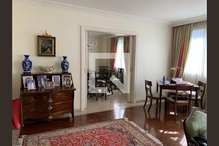 Apartamento à venda com 4 quartos, 200m² em Itaim Bibi, São Paulo