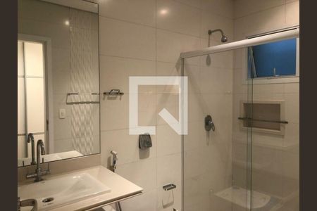 Casa à venda com 4 quartos, 350m² em Super Quadra Morumbi, São Paulo