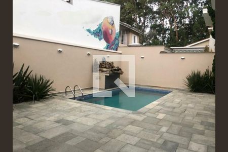 Casa à venda com 4 quartos, 350m² em Super Quadra Morumbi, São Paulo