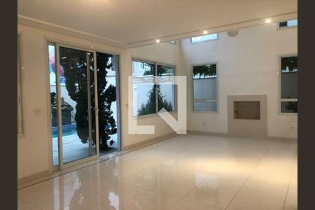 Casa à venda com 4 quartos, 350m² em Super Quadra Morumbi, São Paulo